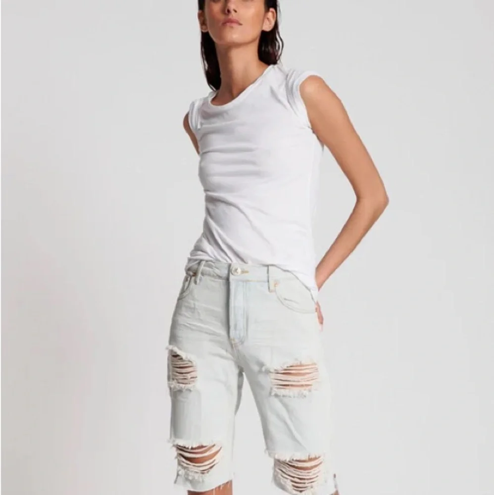 One Teaspoon Longline Trucker Denim Shorts, Size 26, NWT, White Ripped Shorts